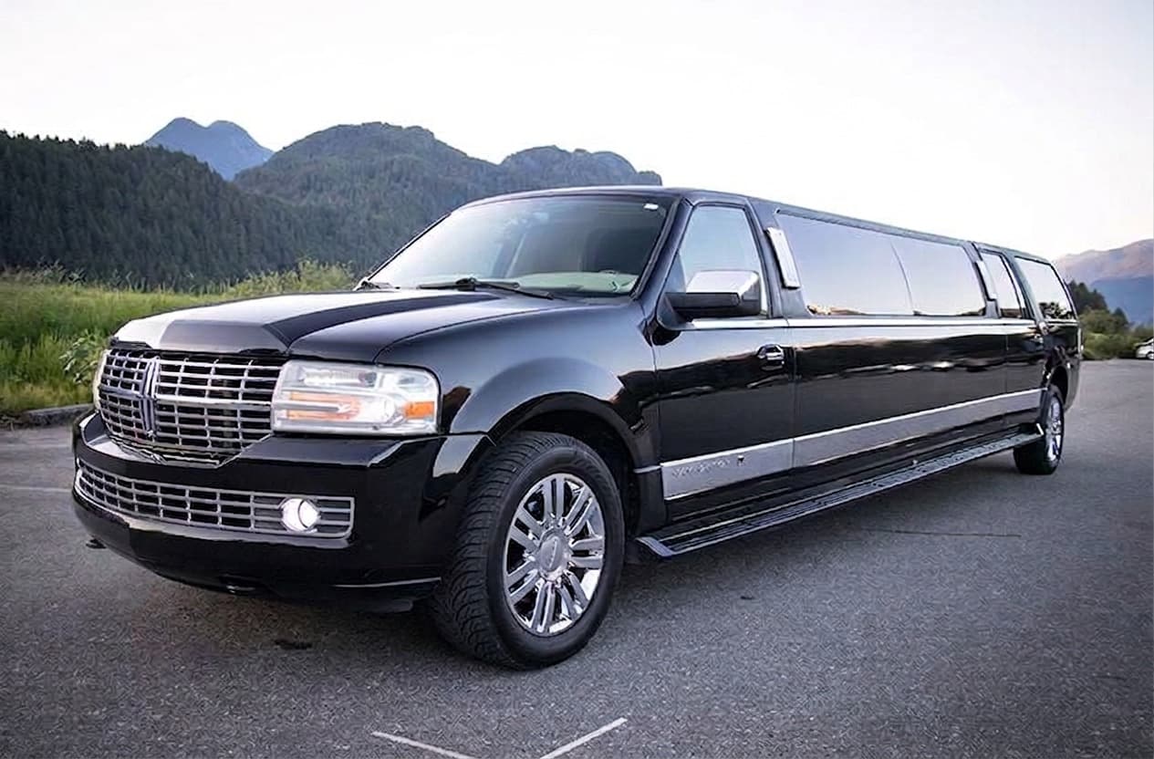 Ambassador Buses Navigator limousine
